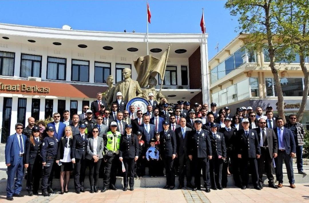 Kemalpaşa Ve &Ccedil;eşme&rsquo;de 173. Yıl Kutlaması