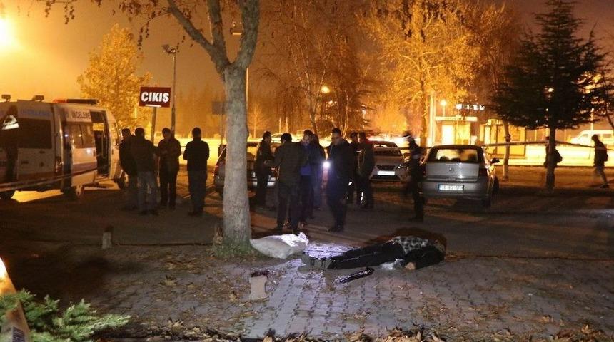 &Uuml;zerinden &rsquo;beni Kimsesizler Mezarlığına G&ouml;m&uuml;n&rsquo; Notu &Ccedil;ıkan Şahıs İntihar Etti