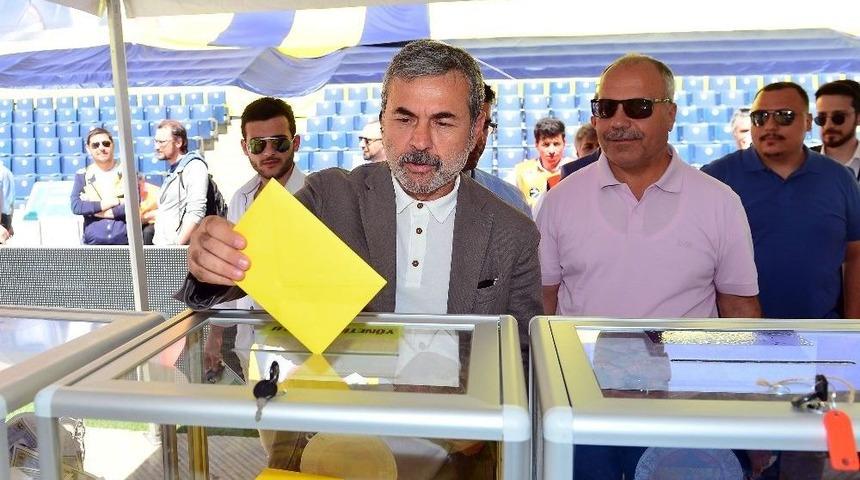 Aykut Kocaman Oy Kullandı