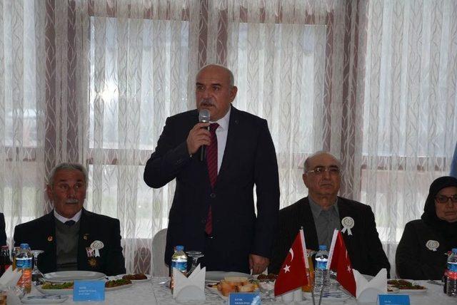 Sinop’ta Şehit Ve Gazi Ailelerine Yemek