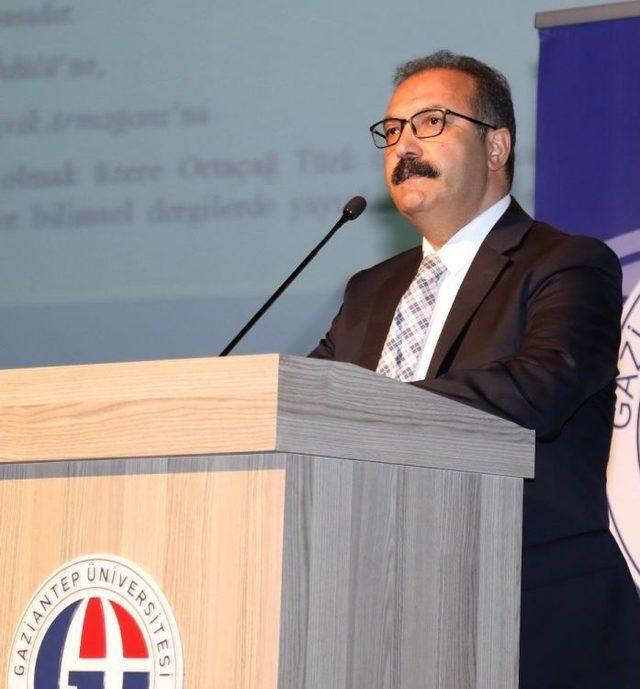 Gaün’de “vezir Nizamülmülk Ve Büyük Selçuklu Devleti” Konferansı