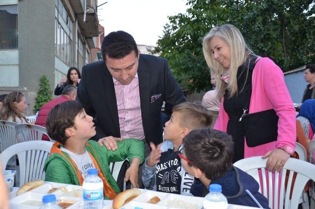 &Ccedil;arşı Mahallesinde İftar Coşkusu