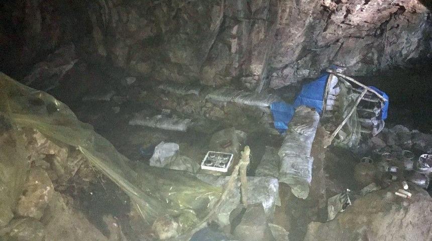 Tunceli’de Teröristlerin Sığınaklarına Operasyon