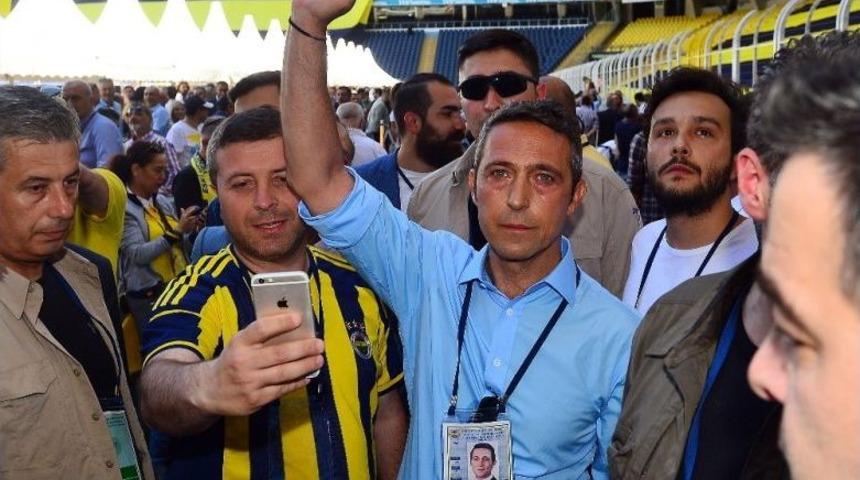 Ali Ko&ccedil; &Uuml;yelerle Beraber Tezah&uuml;rat Yaptı