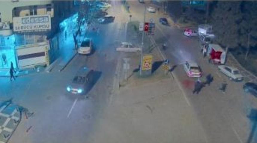 Şanlıurfa&rsquo;da 5 Kişinin Yaralandığı Kaza Kamerada
