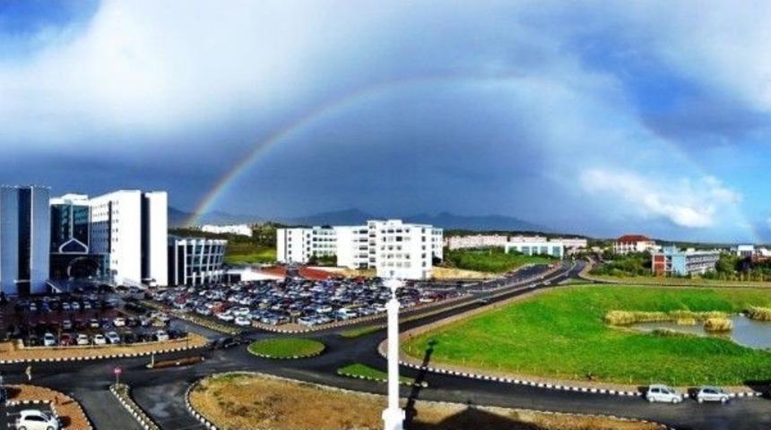 Sekiz T&uuml;rk&rsquo;ten Birisi Yd&uuml;&rsquo;den