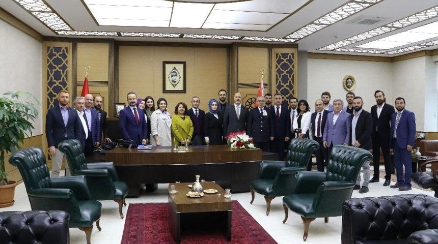 Ak Parti’den Polise Destek