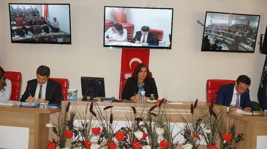 Aydın B&uuml;y&uuml;kşehir Belediyesi 2017 Yılı Faaliyet Raporu Onaylandı