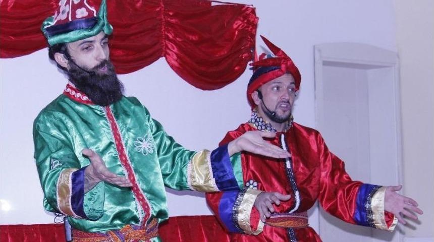 Sincan Belediyesi Şehir Tiyatrosu Van&rsquo;da