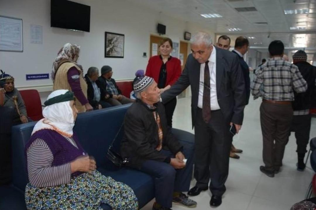 Vali G&uuml;ven&ccedil;er Selendi&rsquo;de İncelemelerde Bulundu