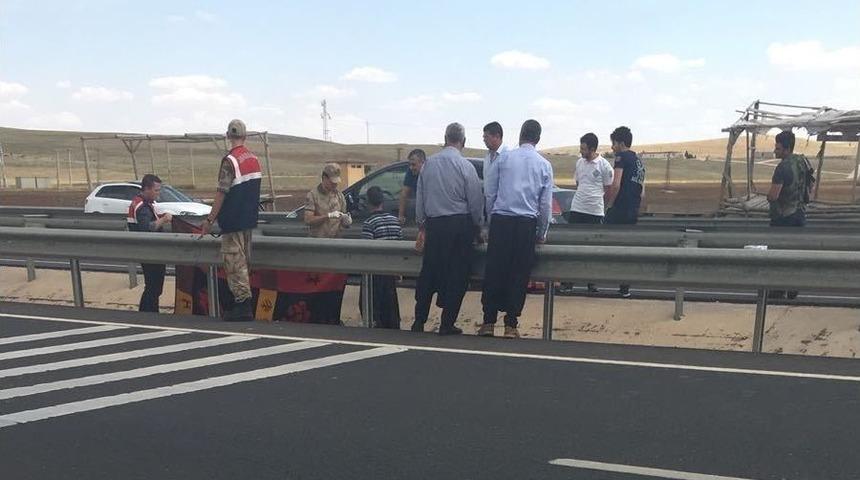 Yol Kenarında &Ouml;l&uuml; Bulundu