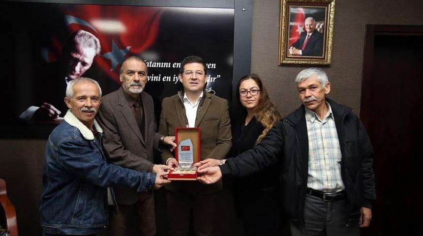 Muhtar Ve Azalarından Başkan Subaşıoğlu&rsquo;na Ziyaret