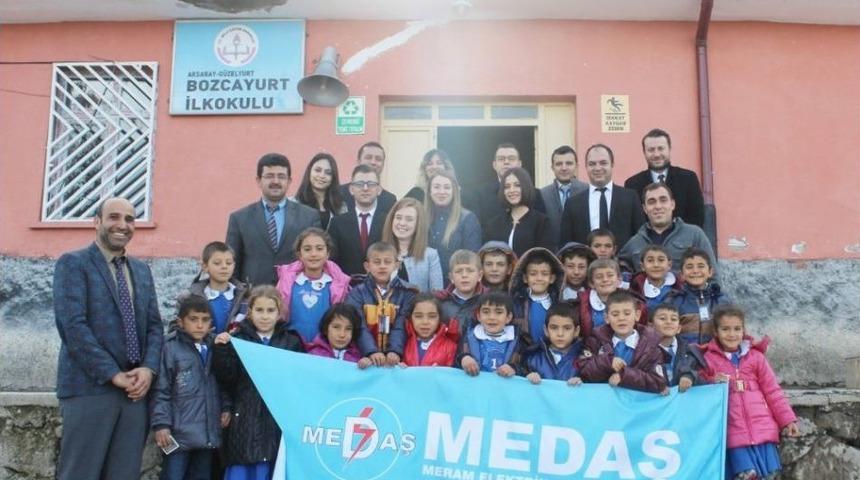 Medaş Personeli, Aksaray G&uuml;zelyurt İl&ccedil;esindeki &Ouml;ğrencileri Ziyaret Etti