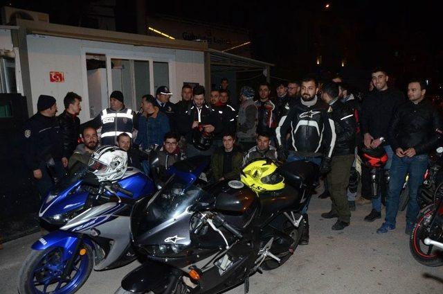 Ordulu Motorcular Polislerin Haftalarını Kutladı