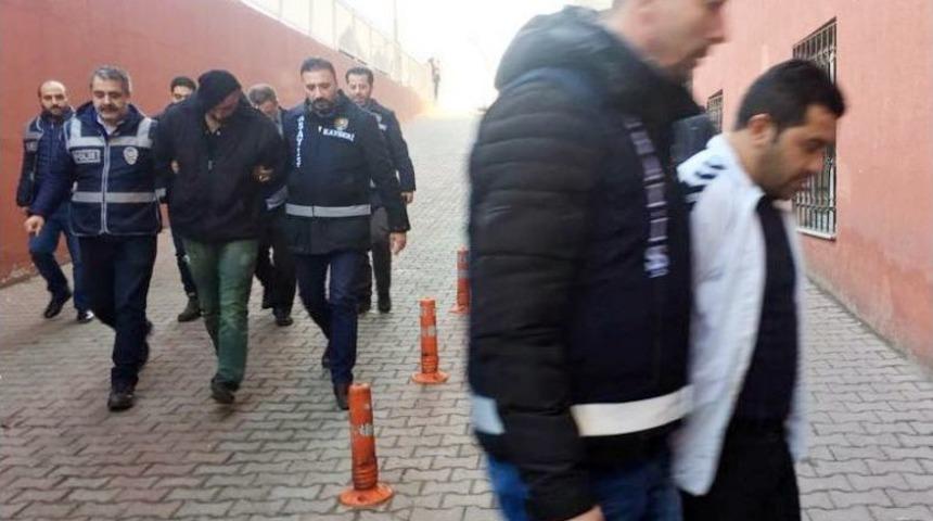 Engelli Vatandaşın Adına İş Yeri A&ccedil;tılar, Zorla 300 Bin Tl&rsquo;lik Senet İmzalattılar