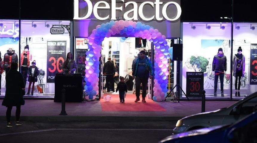 Defacto Sırbistan&rsquo;daki İlk Mağazasını A&ccedil;tı