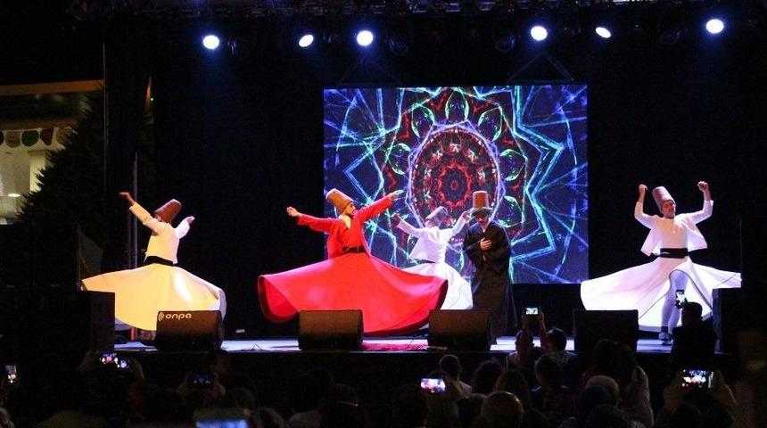 Fasl-ı Şahane’de Semazen Gösterisi