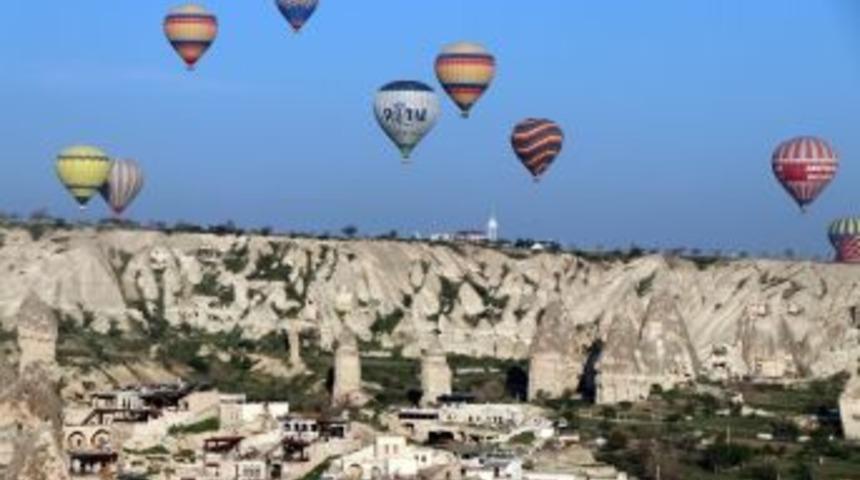 Kapadokya&rsquo;da Balonlar Yeniden Havalandı