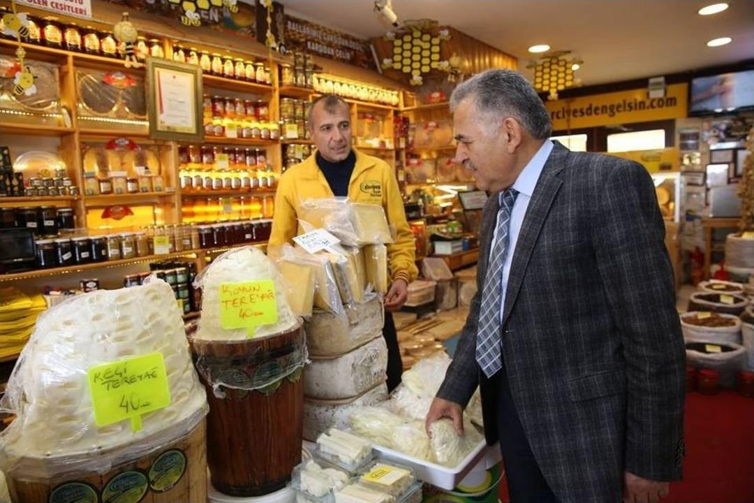 Başkan B&uuml;y&uuml;kkılı&ccedil; Erciyes Dağı&rsquo;ndaki Esnafı Ziyaret Etti