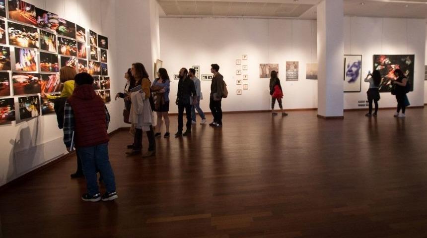 D&uuml;nya Sanat&ccedil;ıları İzmir&rsquo;de Buluştu