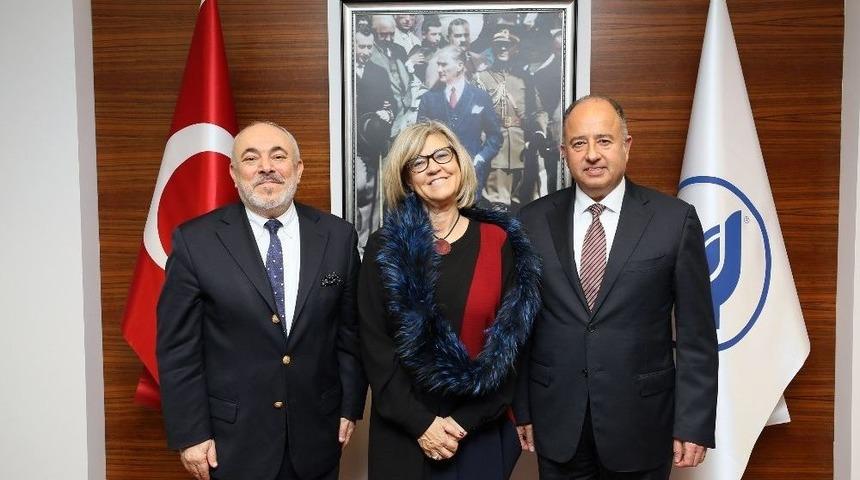 Portekiz İle Eğitim K&ouml;pr&uuml;s&uuml;