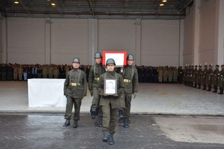 Uçurumdan Düşerek Şehit Olan Asker Memleketine Uğurlandı G1