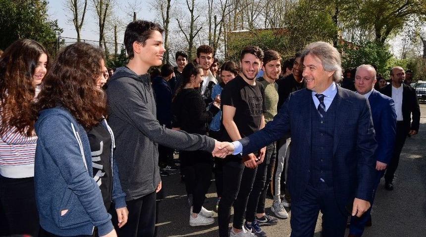 Beyoğlu Belediye Başkanı Demircan Sarıyer&rsquo;de &Ouml;ğrencilerle Buluştu