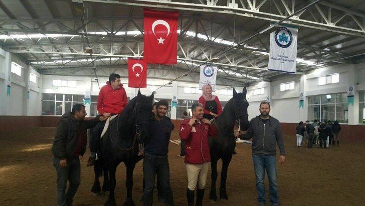 Özel Çocuklara Esogü At Binicilik Meslek Yüksek Okulu’nda Atlarla Terapi G5