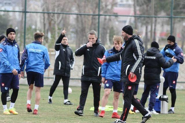 B.b. Erzurumspor’da Manisa Spor Maçı Hazırlıkları