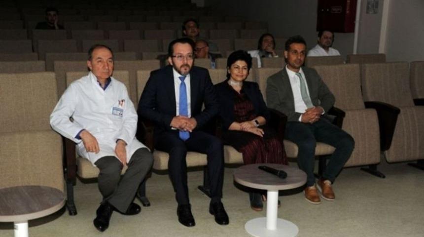 Adü’de Canlı Cerrahi Toplantısı Gerçekleşti