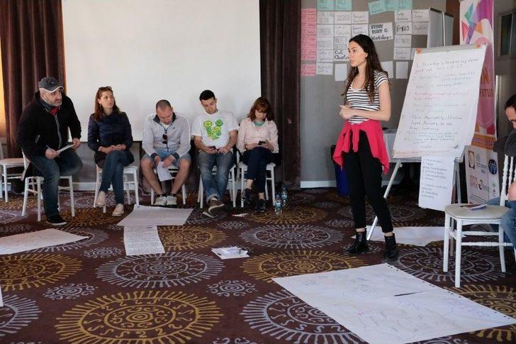 Bozbey: "gençler Kendileri İle İlgili Kararlarda Yer Almak İçin Direnmeli" G2