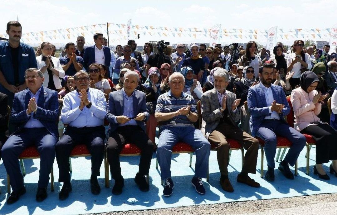 Barış Aydın&rsquo;ın &Ccedil;akırlar Se&ccedil;im Ofisinde Miting Gibi A&ccedil;ılış