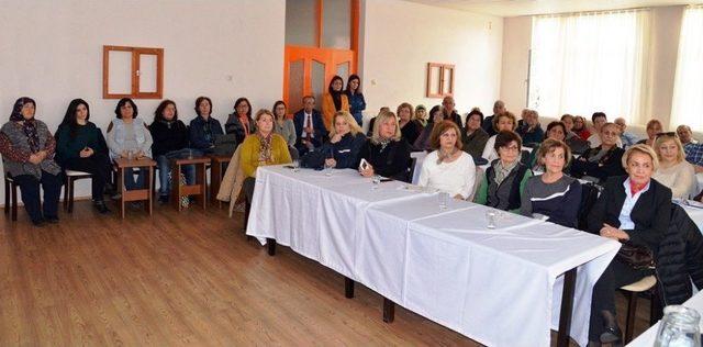 Alzheimer Hasta Yakınlarına Bilgilendirme Semineri