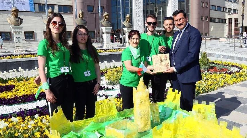 Ke&ccedil;i&ouml;ren Belediyesi Erasmus Plus Kapsamında 7 &Uuml;lkeden Gen&ccedil;lerin Katılımıyla D&uuml;nyayı Yeşil Yapalım Projesini Ger&ccedil;ekleştirdi