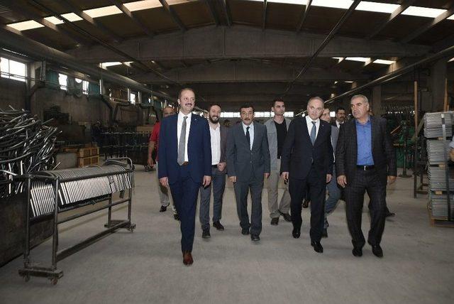 Faruk Özlü Ve Mesut Akgül’den Fabrikalara Ziyaret