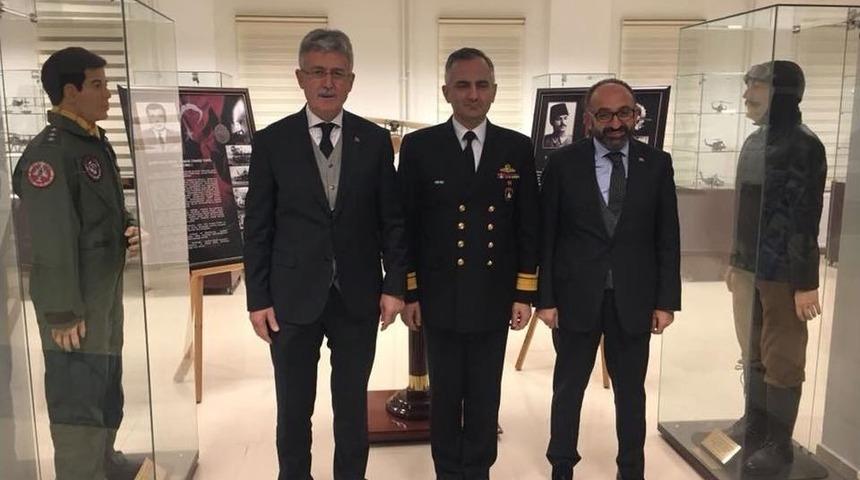 Başkan &Uuml;z&uuml;lmez&rsquo;den Tuğamiral Tok&rsquo;a Ziyaret