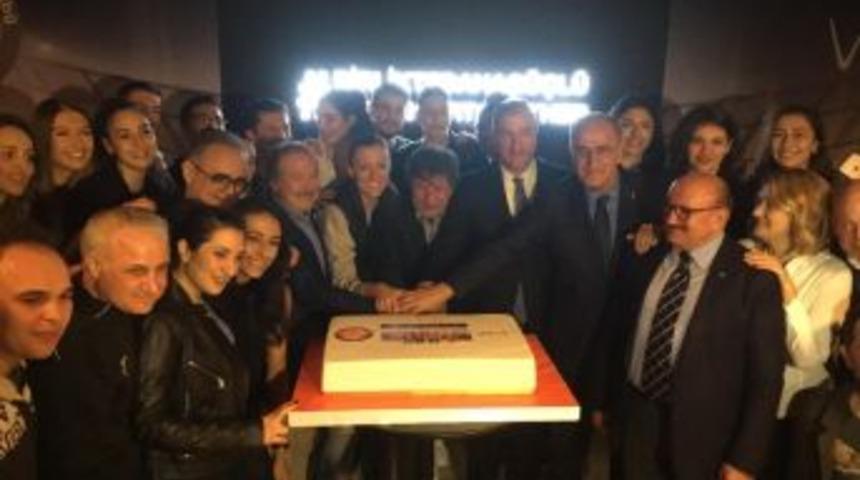 Eczacıbaşı Vitra Şampiyonluğu Doyasıya Kutladı