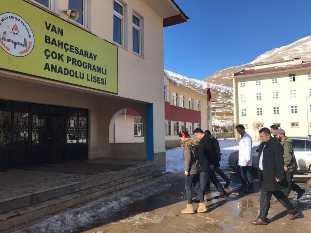 Kaymakam &Ouml;zcan&rsquo;dan Okul Ve Esnaf Ziyareti