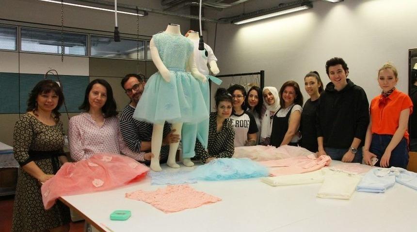 &Ccedil;ocuklar Bayramı Yeni Kıyafetlerle Karşılayacak