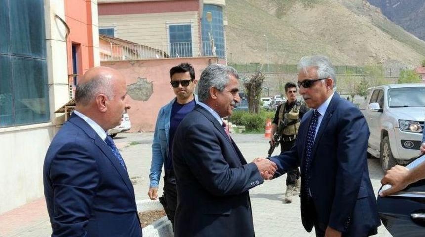 Vali Toprak&rsquo;tan İl &Ouml;zel İdaresine Ziyaret