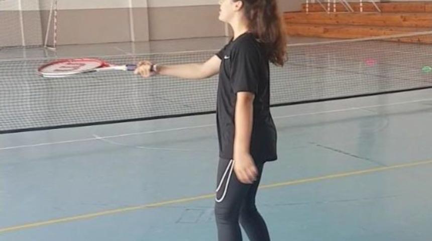 Burhaniye&rsquo;de Tenis Dersleri Başladı