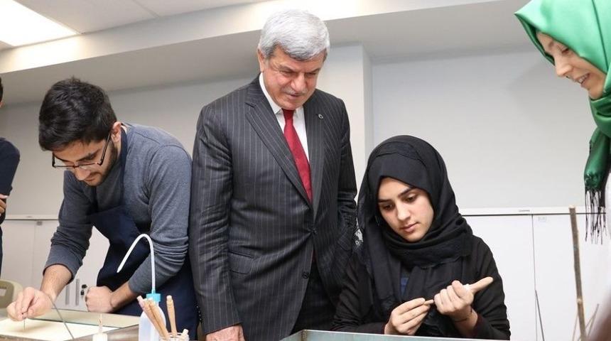 Başkan Karaosmanoğlu&rsquo;ndan Gebze Akademi Lisesi&rsquo;ne S&uuml;rpriz Ziyaret