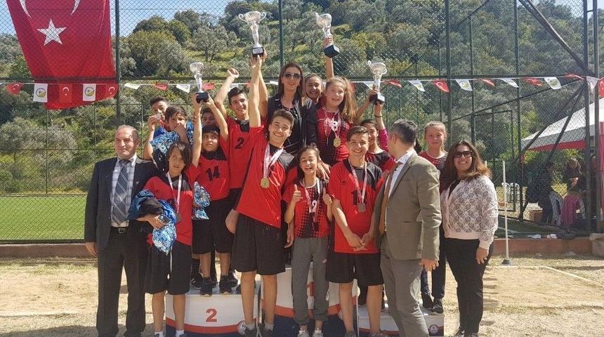 &Ccedil;akırbeyli Ortaokulu&rsquo;nda Atletizm Şenliği