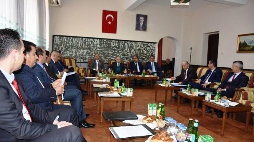 İl&ccedil;e Milli Eğitim M&uuml;d&uuml;rleri Toplantısı Pazaryeri&rsquo;nde Yapıldı