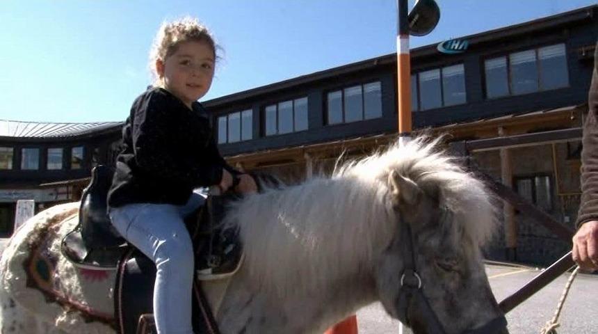Erciyes&rsquo;te Atlı Safari Turlarına Yoğun İlgi