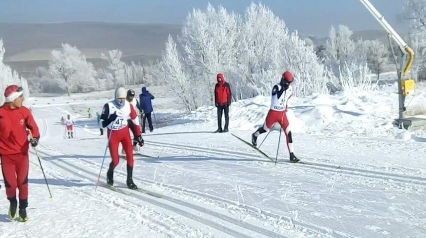 Ağrılı Kayakçılar Sezona 11 Madalya İle Başladılar