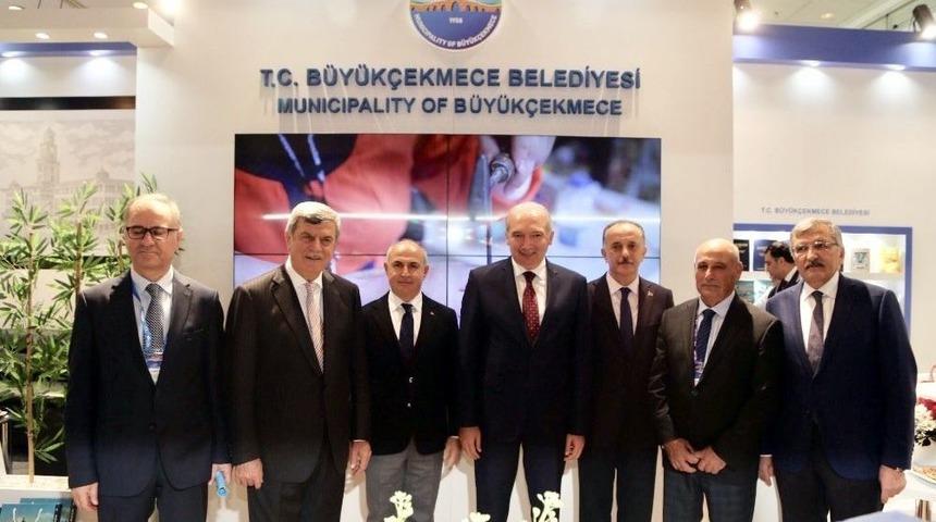 B&uuml;y&uuml;k&ccedil;ekmece Belediyesi Yerel Y&ouml;netimler Kitap Fuarı&rsquo;nda