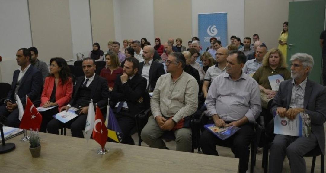 &Ccedil;om&uuml;, Hersek B&ouml;lgesi Eğitim Camiasıyla Bir Araya Geldi