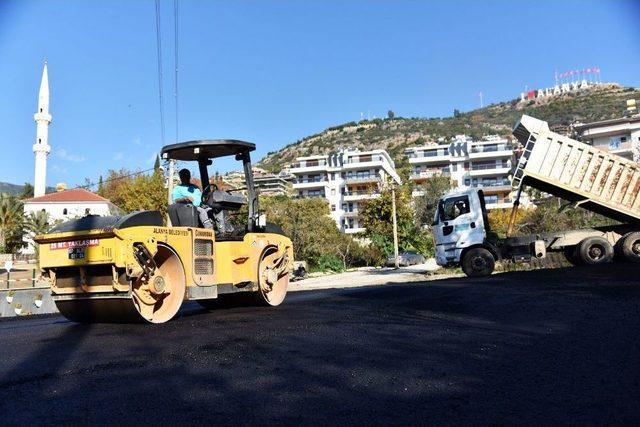 Alanya’da Sıcak Asfalt Çalışması