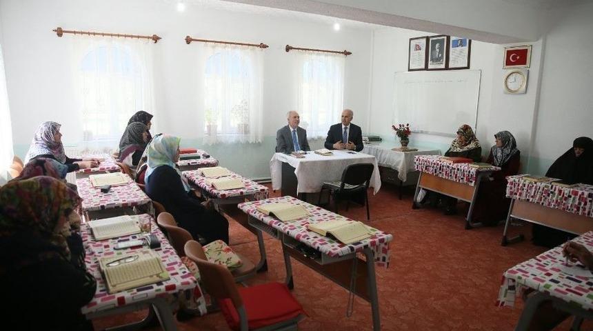 Başkan Sara&ccedil;oğlu, Yunus Emre Ve Şelale Kur&rsquo;an Kursu&rsquo;nu Ziyaret Etti